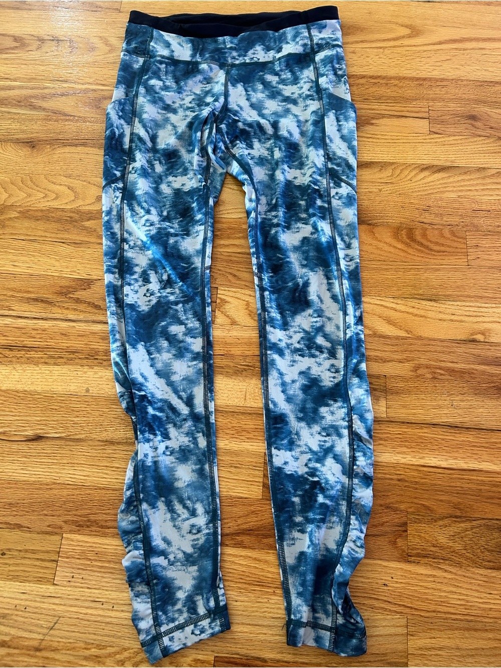 Lululemon Speed Tight Luxtreme Blue Tie Dye Ruched Leggings - Sz 4